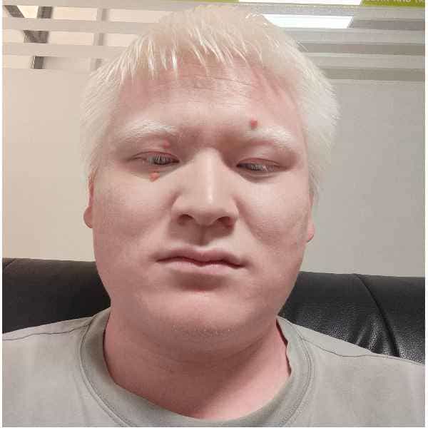 30岁岁安徽单身帅哥 - 湛江吉缘网